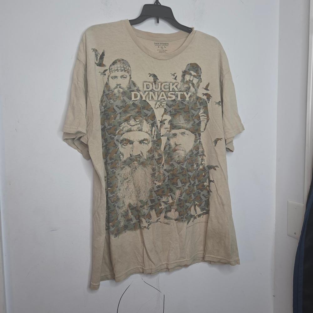 Duck Dynasty A&E Robertson Family Graphic T-Shirt Tan Mens XL Short Sleeve